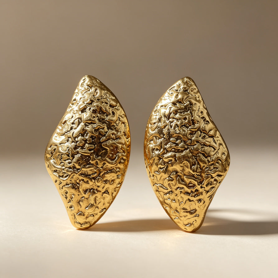 Pendientes de Declaración Dorados Texturizados | Joyería Mayorista para Mujer|JI JOYA