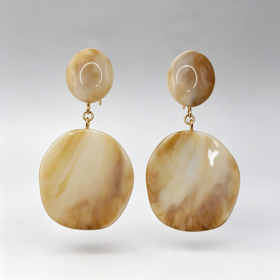 Pendientes de Resina Mármol Beige, Diseño Minimalista Boho, Bisutería Mayorista para Mujer | JI JOYA