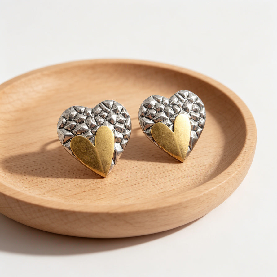 Pendientes Doble Corazón Texturizados Bicolor Oro y Plata | Mayorista Accesorios de Moda|JI JOYA