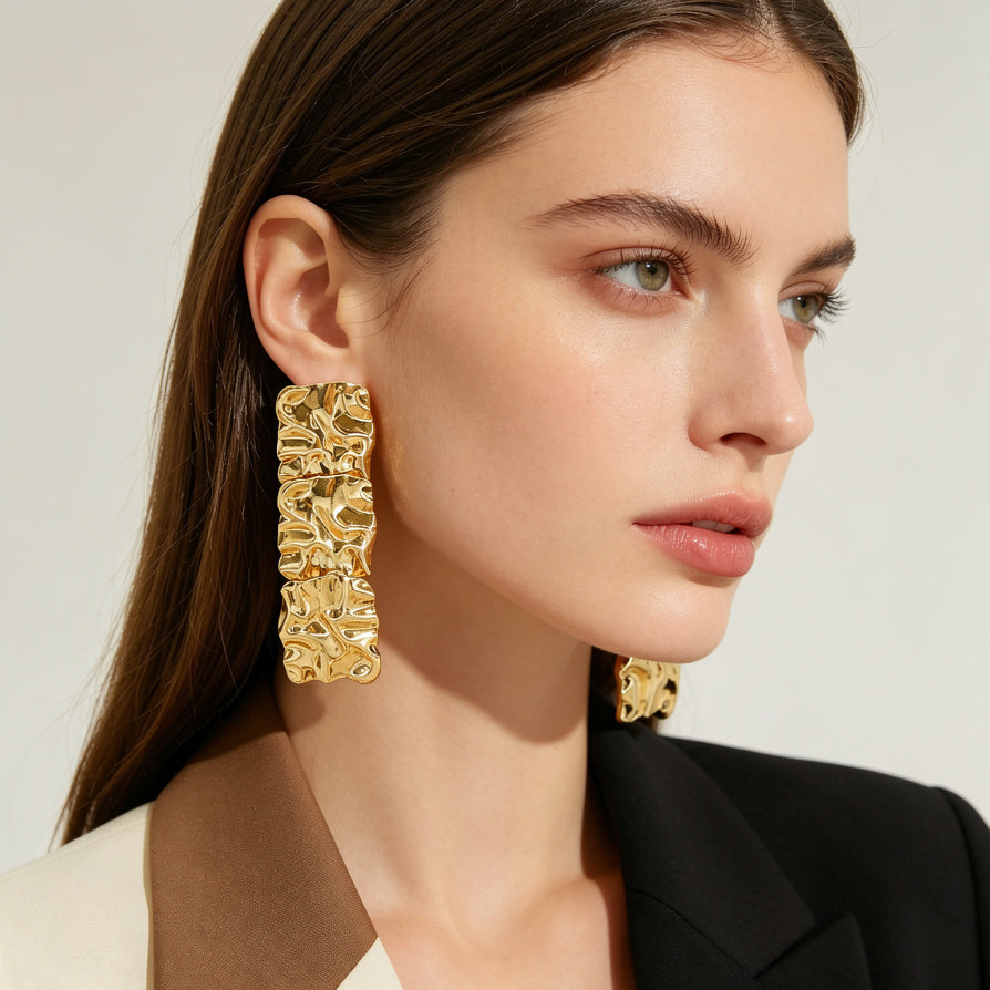 Set de Joyería Geométrica Texturizada en Plata/Oro - Collar y Pendientes de Lujo para Mujer, Diseño Moderno para Mayoristas|JI JOYA