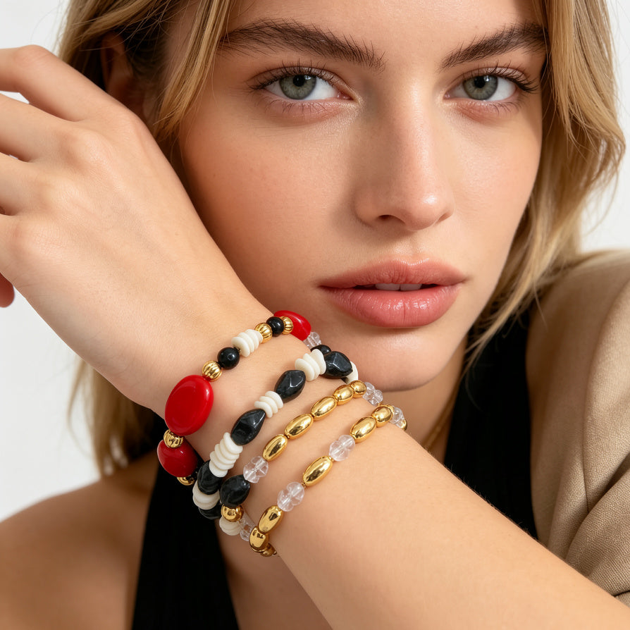 Set de 3 Pulseras de Moda con Cuentas Resina y Detalles Dorados - Al Por Mayor | JI JOYA