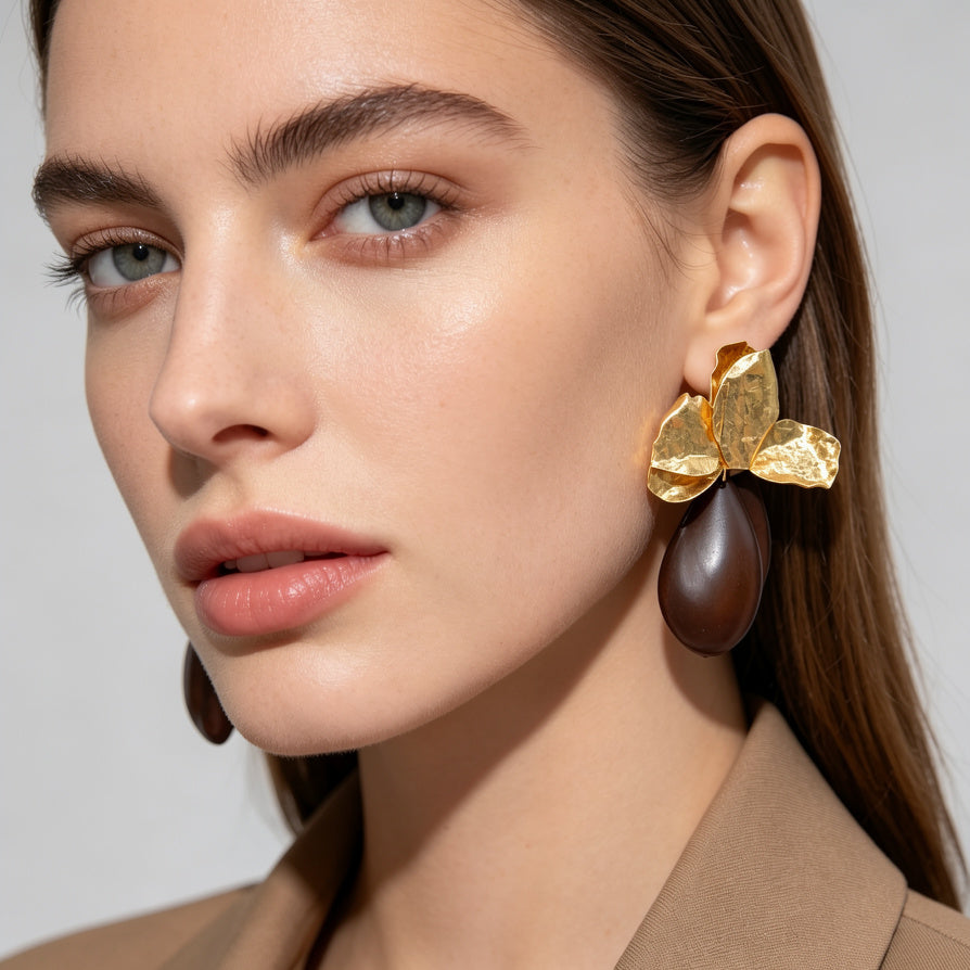 Lote de Pendientes de Flor Dorada con Colgante Resina - Mayorismo | Diseño Minimalista y Elegante, Ideal para Revendedores|JI JOYA