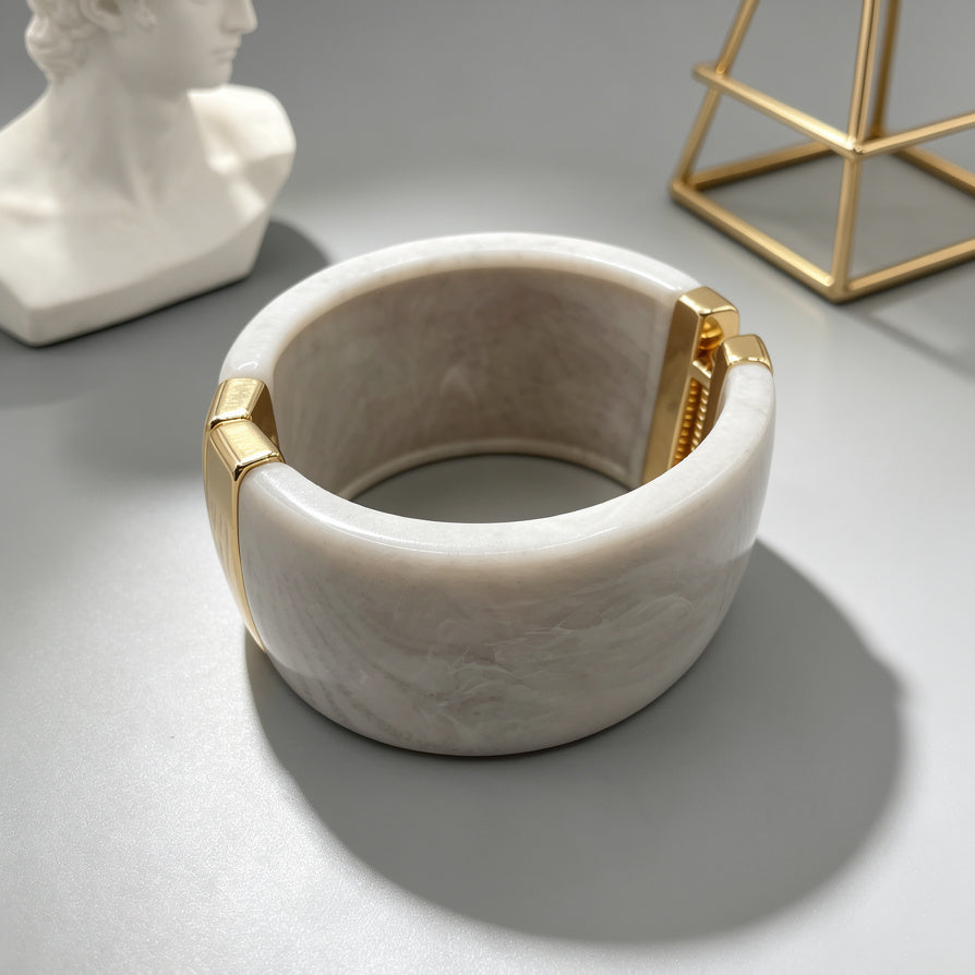 Brazalete Ancho Resina con Cierre Dorado | Pulsera Elegante Mayorista para Joyerí|JI JOYA