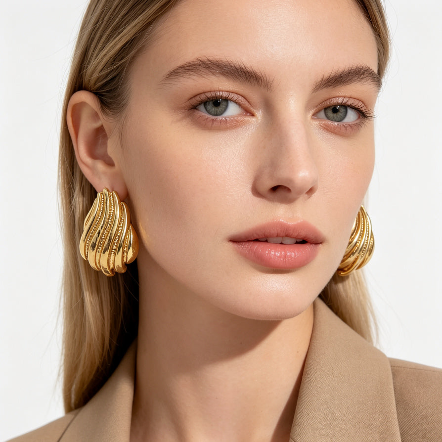Pendientes de Metal Ondulado Dorado y Plateado - Diseño Minimalista de Moda al Por Mayor|JI JOYA