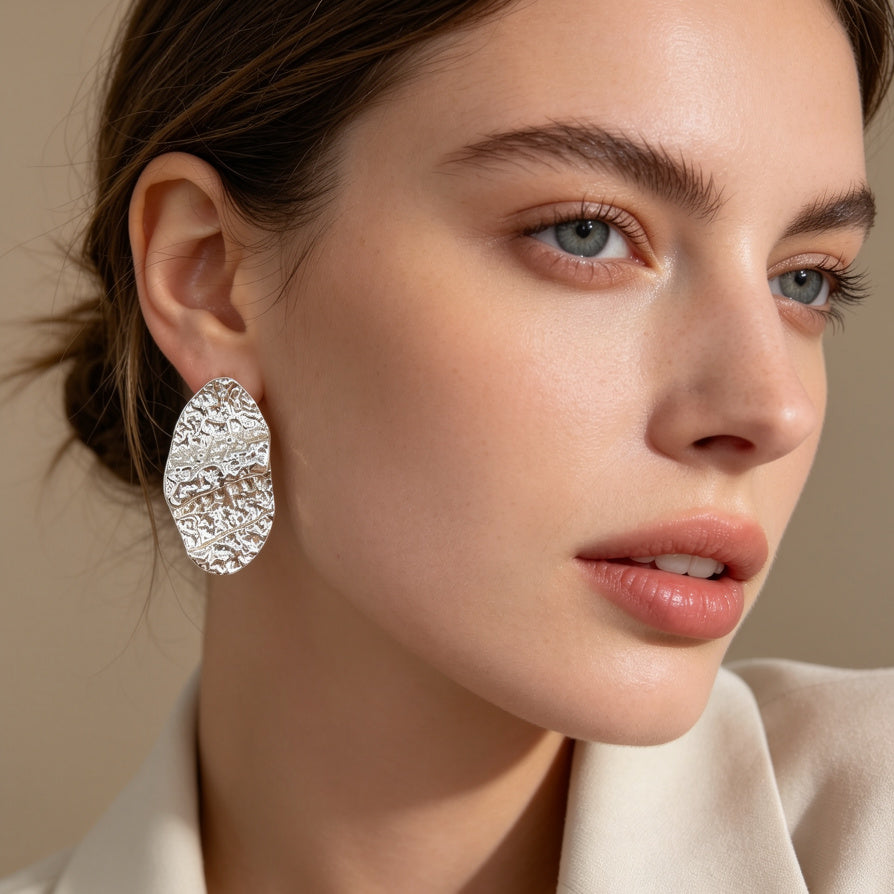 Pendientes Texturizados de Zinc Aleación Dorado | Diseño Martillado de Moda Mayorista|JI JOYA