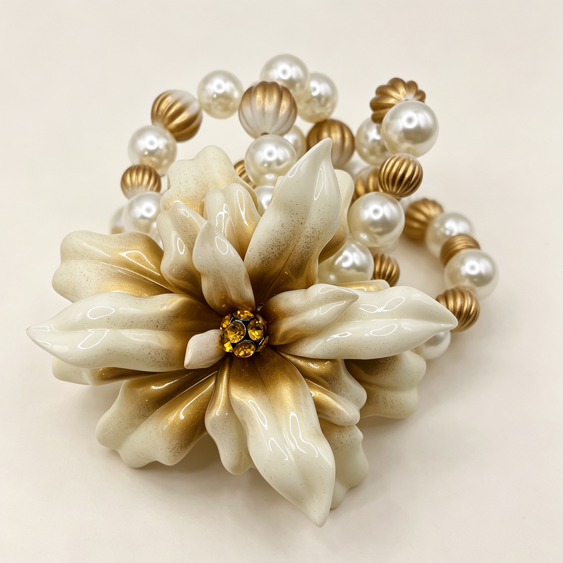 Set Pendientes y Pulsera Flor Crema‑Oro, Accesorios de Fiesta para Mujer, Venta al Por Mayor|JI JOYA