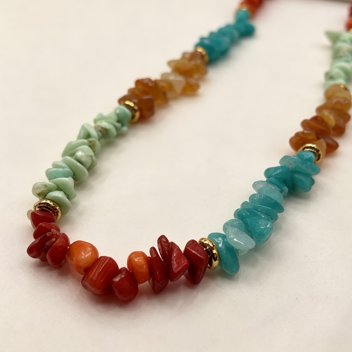 Collar de piedras naturales fragmentadas, estilo bohemio multicolor, para venta al por mayor|JI JOYA