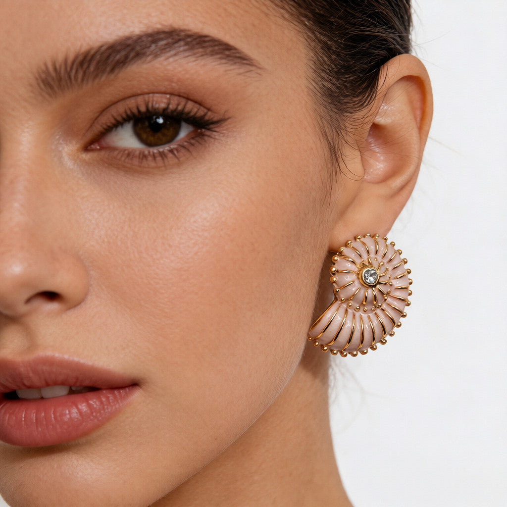 Pendientes de Concha Nautilus con Esmalte y Cristal | Joyería Costera Boho