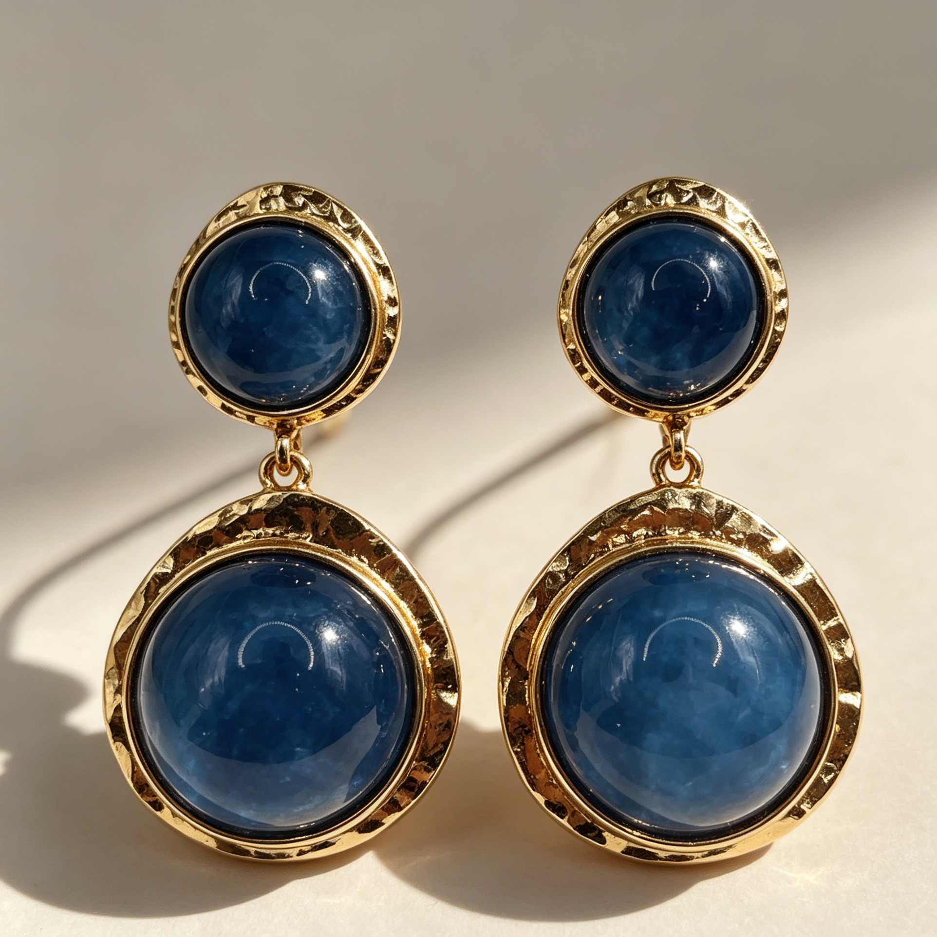 Pendientes colgantes de doble piedra redonda, metal dorado martillado, accesorios de joyería mayorista|JI JOYA