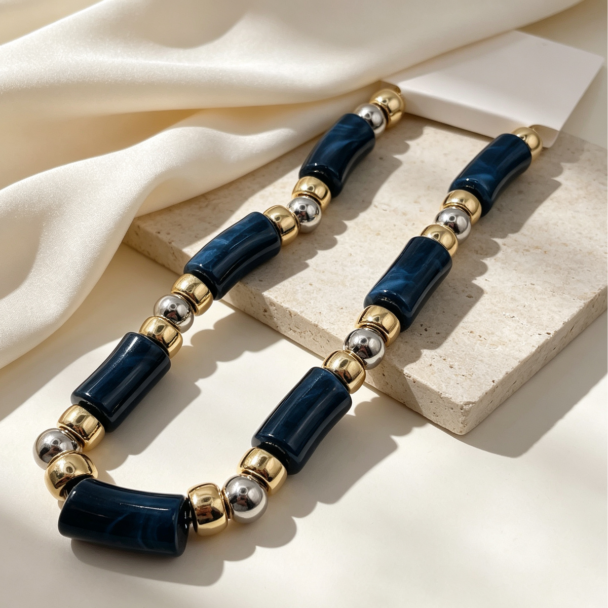 Collar de cuentas cilíndricas azul marino, aleación de zinc dorado y plata, collar de moda mayorista|JI JOYA