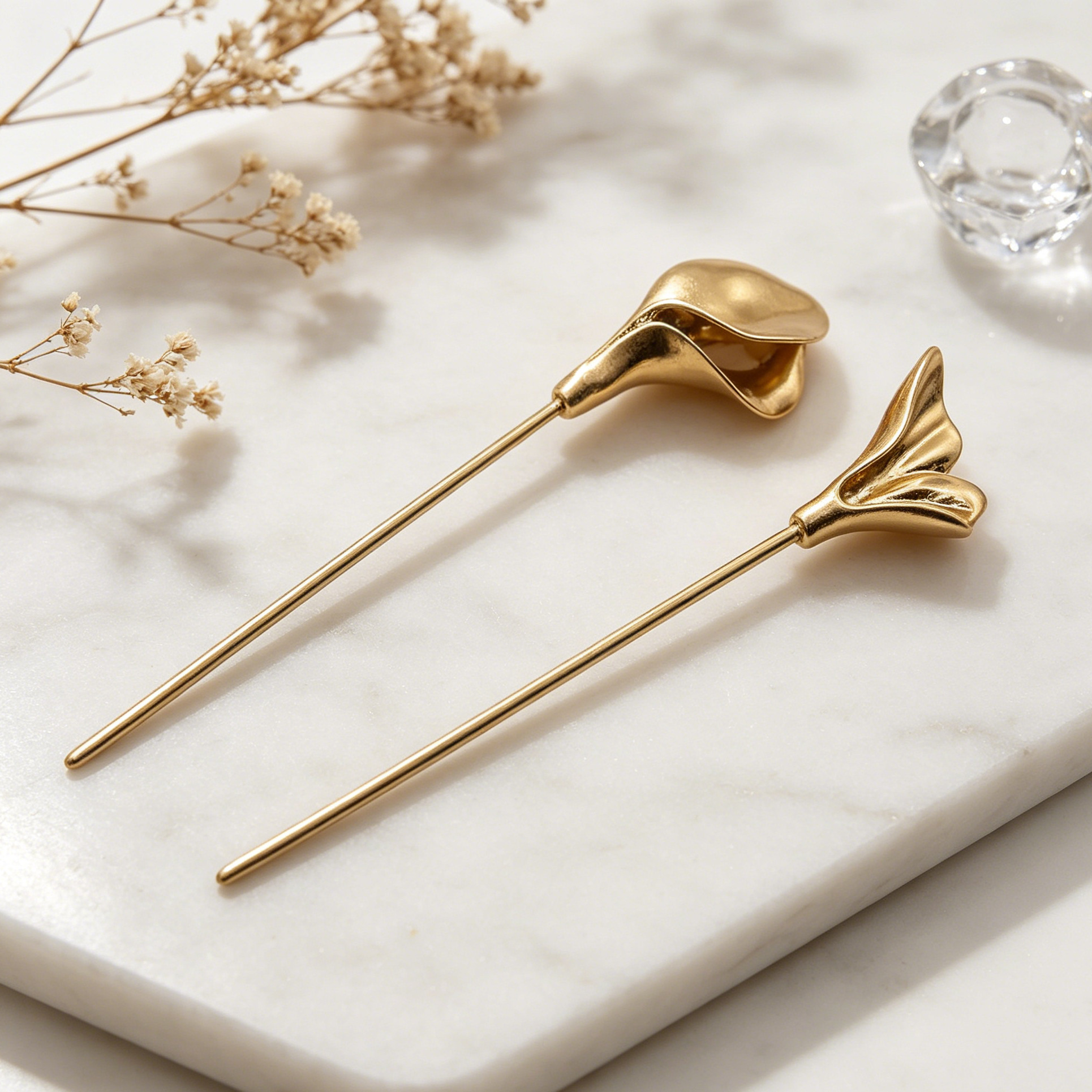 Mayoreo Horquilla de Pelo de Metal Dorado en Forma de Flor, Pinza para el Pelo Minimalista, Accesorio de Pelo Elegante para Mujer, Venta al Por Mayor para Tiendas de Bisutería|JI JOYA