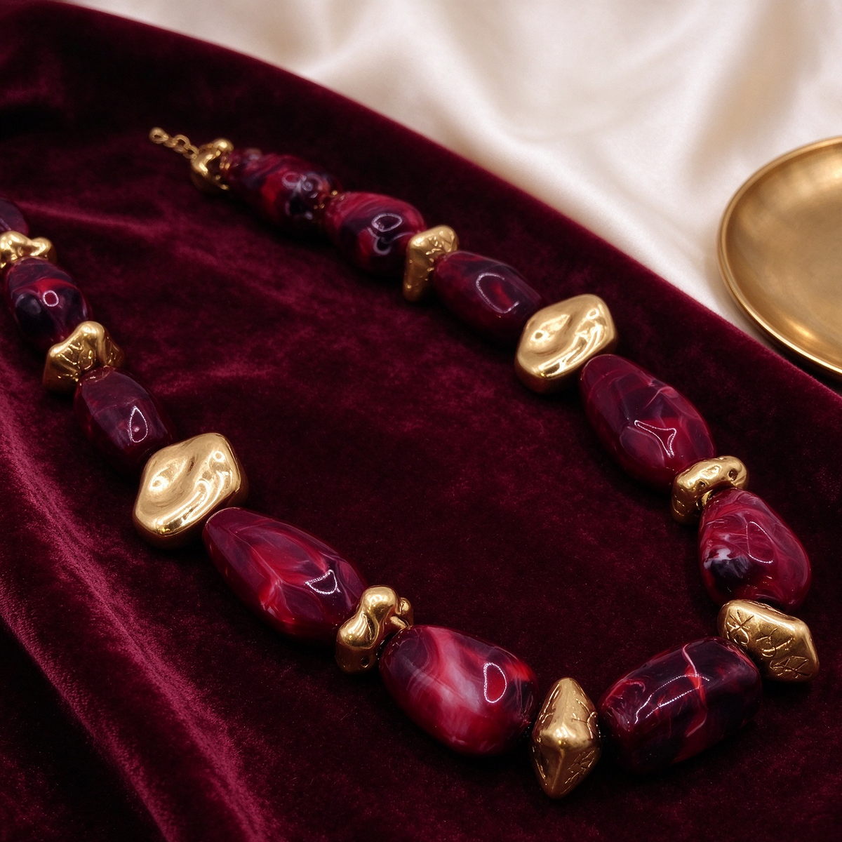 Collar de cuentas rojo bordeaux con separadores dorados, diseño irregular, venta al por mayor para joyería de moda|JI JOYA