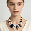Collar de cuentas geométricas azul marino y blanco, collar llamativo de resina, accesorio mayorista para mujer|JI JOYA