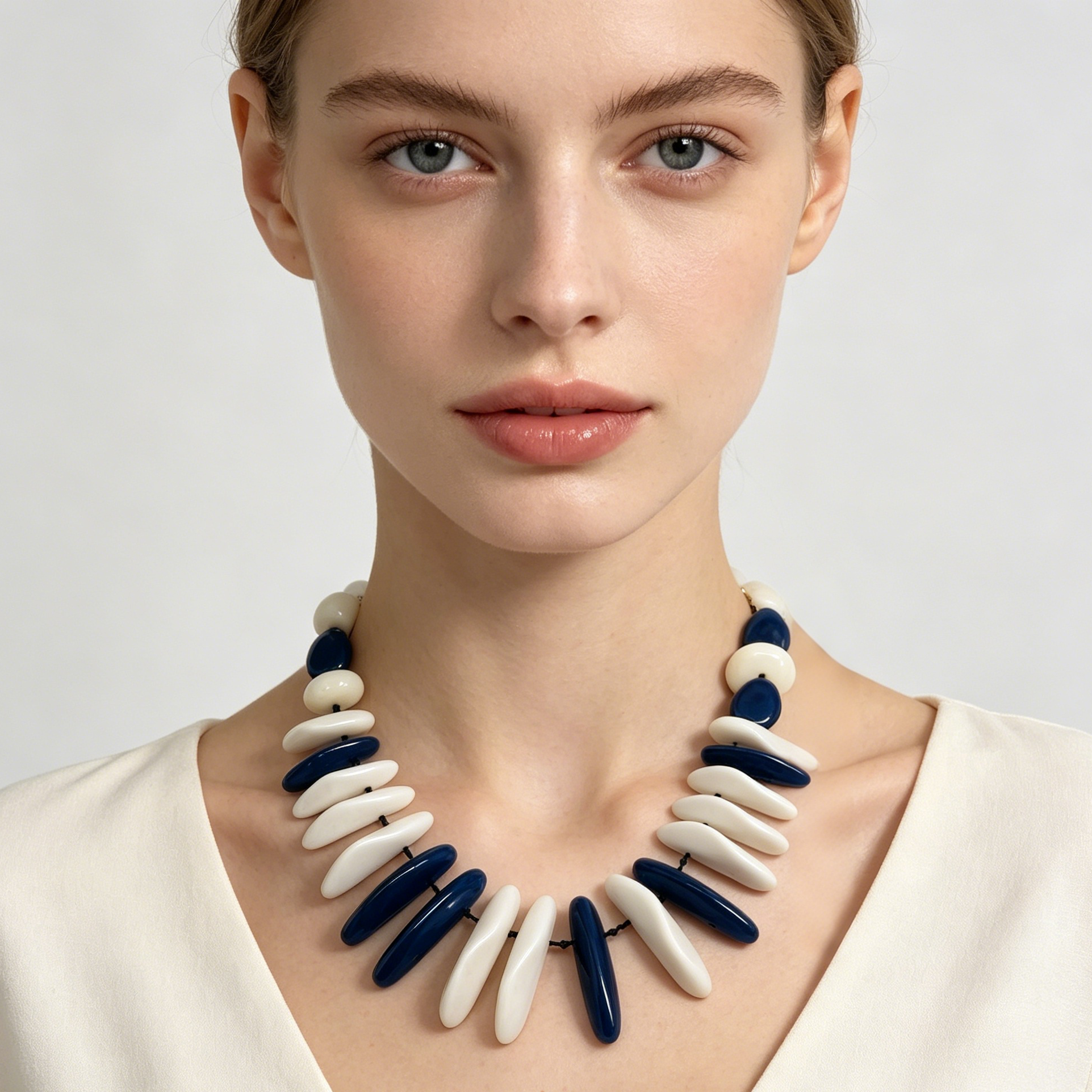 Collar de cuentas geométricas azul marino y blanco, collar llamativo de resina, accesorio mayorista para mujer|JI JOYA