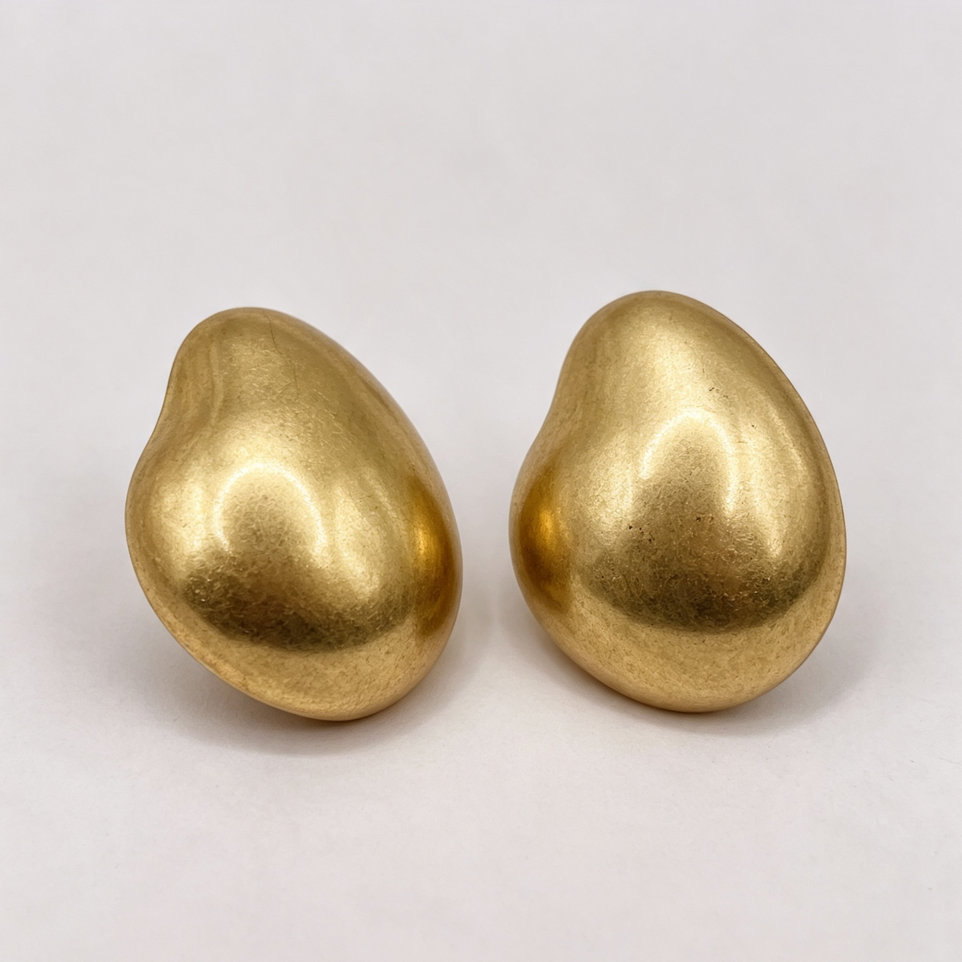 Pendientes gota forma irregular metal dorado mate | Mayorista JI JOYA