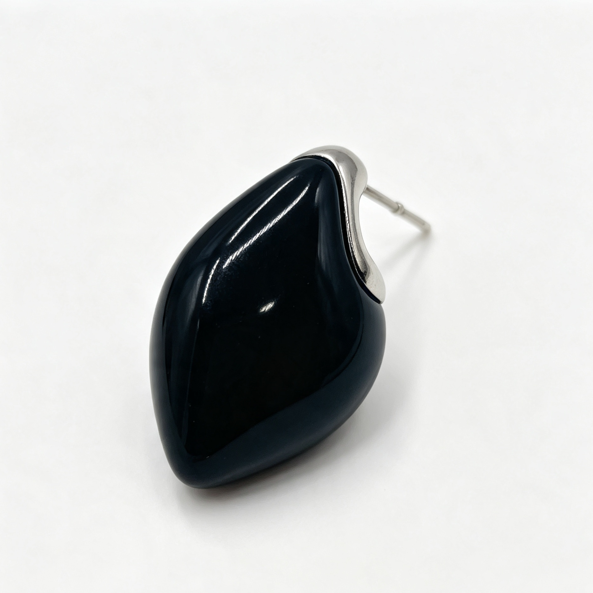 Pendientes clip‑on geométricos de resina, diseño gota, metal plateado, mayorista joyería|JI JOYA
