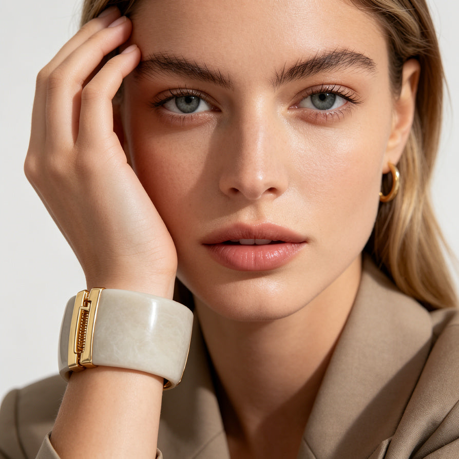 Brazalete Ancho Resina con Cierre Dorado | Pulsera Elegante Mayorista para Joyerí|JI JOYA