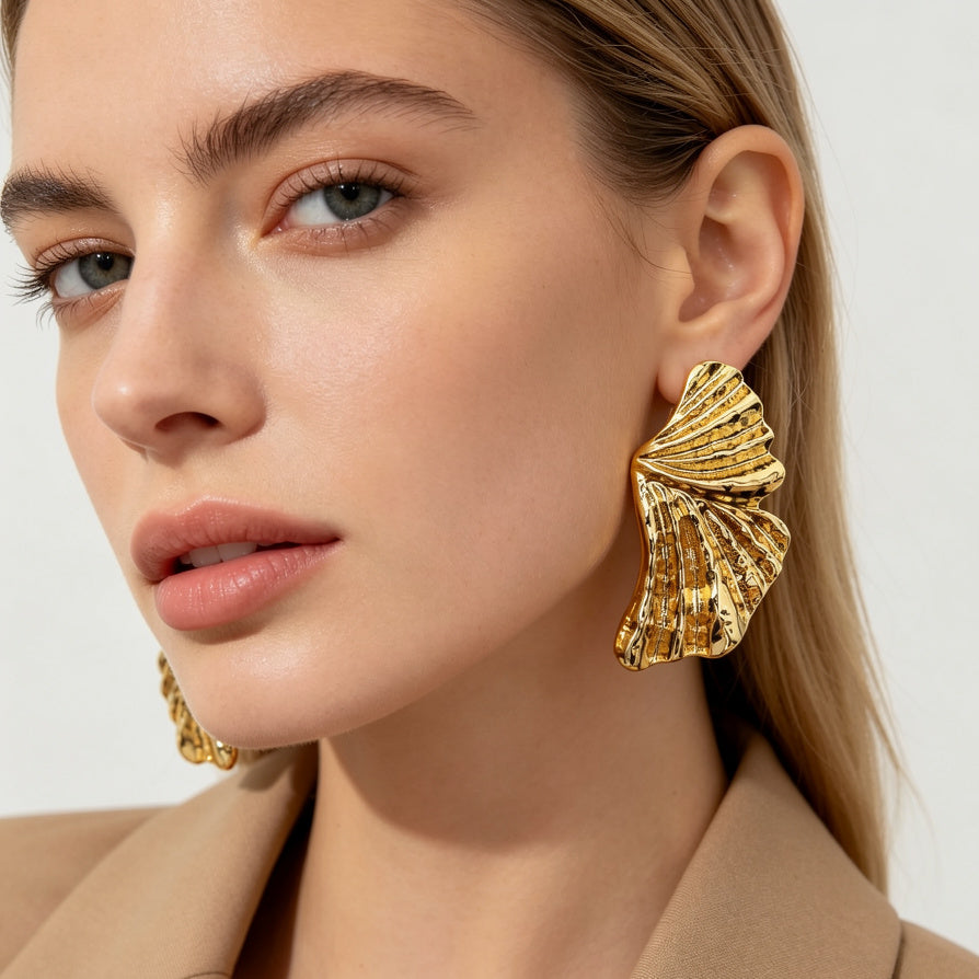 Pendientes de Hoja de Ginkgo Metálicos al Por Mayor | Diseño Texturizado Minimalista, Plata y Dorado|JI JOYA