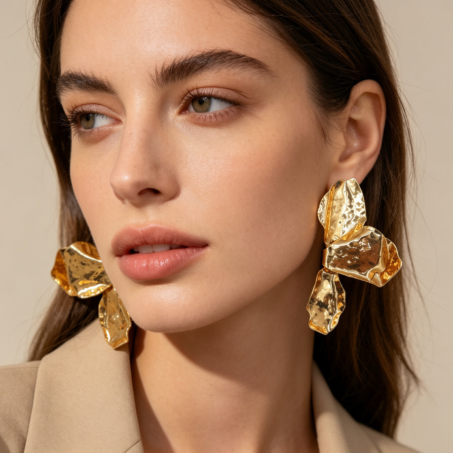 Aretes Florales de Metal Martillado | Dorado/Plata | Bisutería Mayorista de Moda|JI JOYA