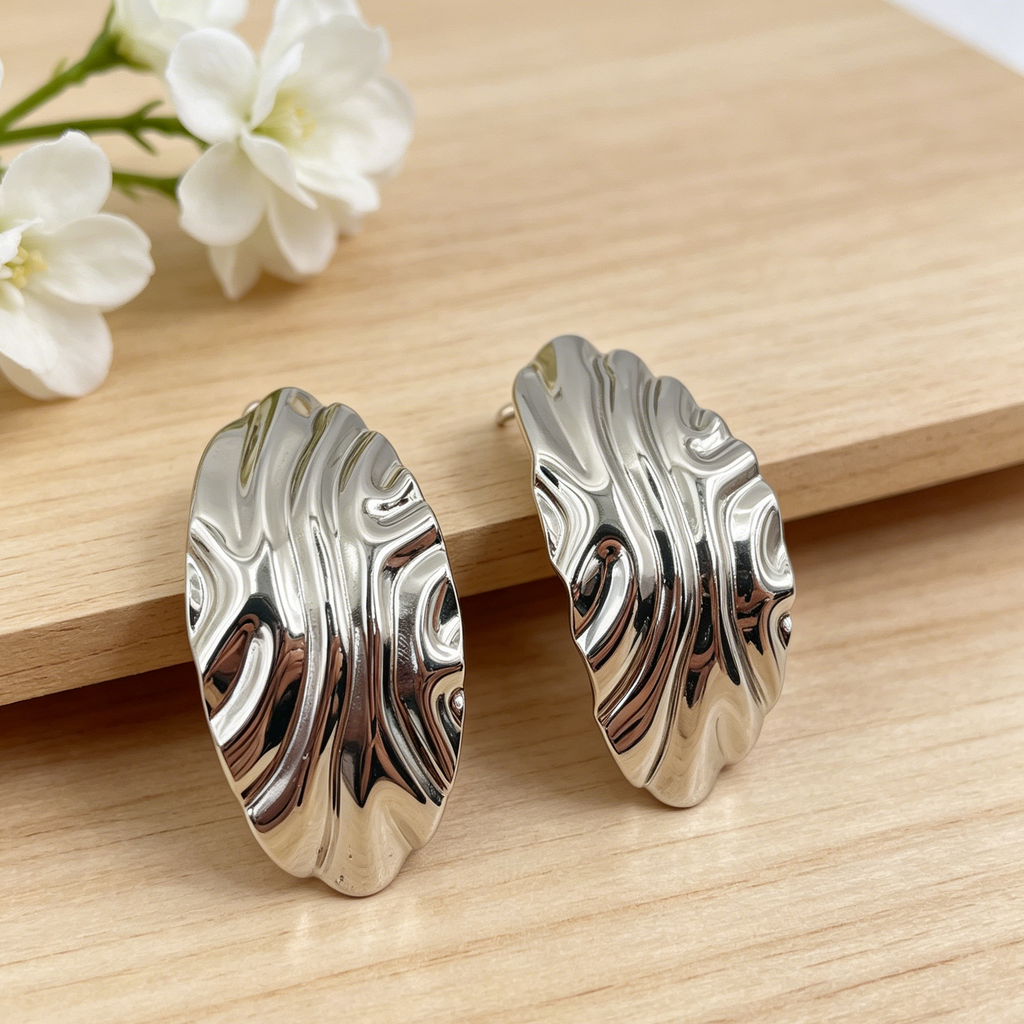Aretes Grandes de Metal con Textura Ondulada, Dorado y Plata | Joyería Moda al Mayoreo para Mujer|JI JOYA