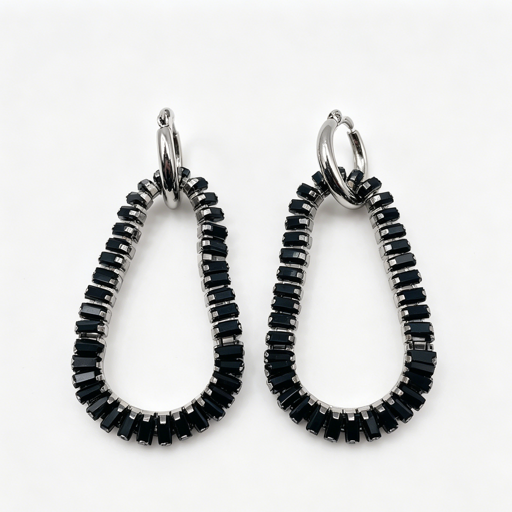 Pendientes Aro Largo Forma Huevo con Piedras Negras/Oro, Pendientes de Cristal Baguette al Por Mayor para Mayoristas y Tiendas de Moda|JI JOYA
