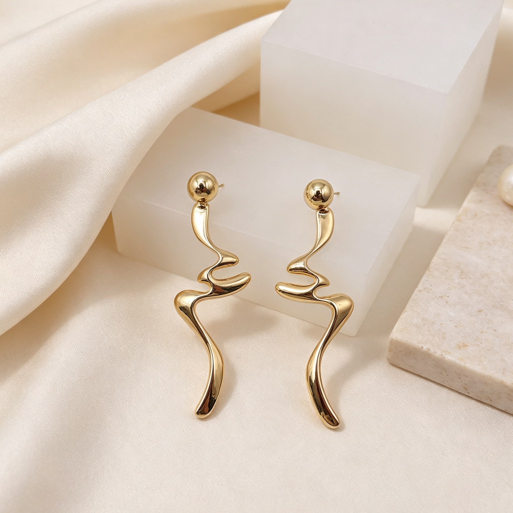 Pendientes Largos Abstractos Dorados | Proveedor Mayorista Accesorios|JI JOYA