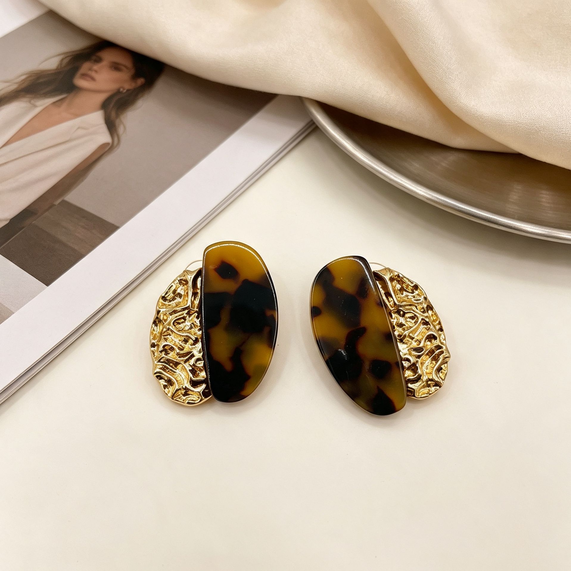 Pendientes Diseño Carey y Metal Dorado | Mayorista JI JOYA
