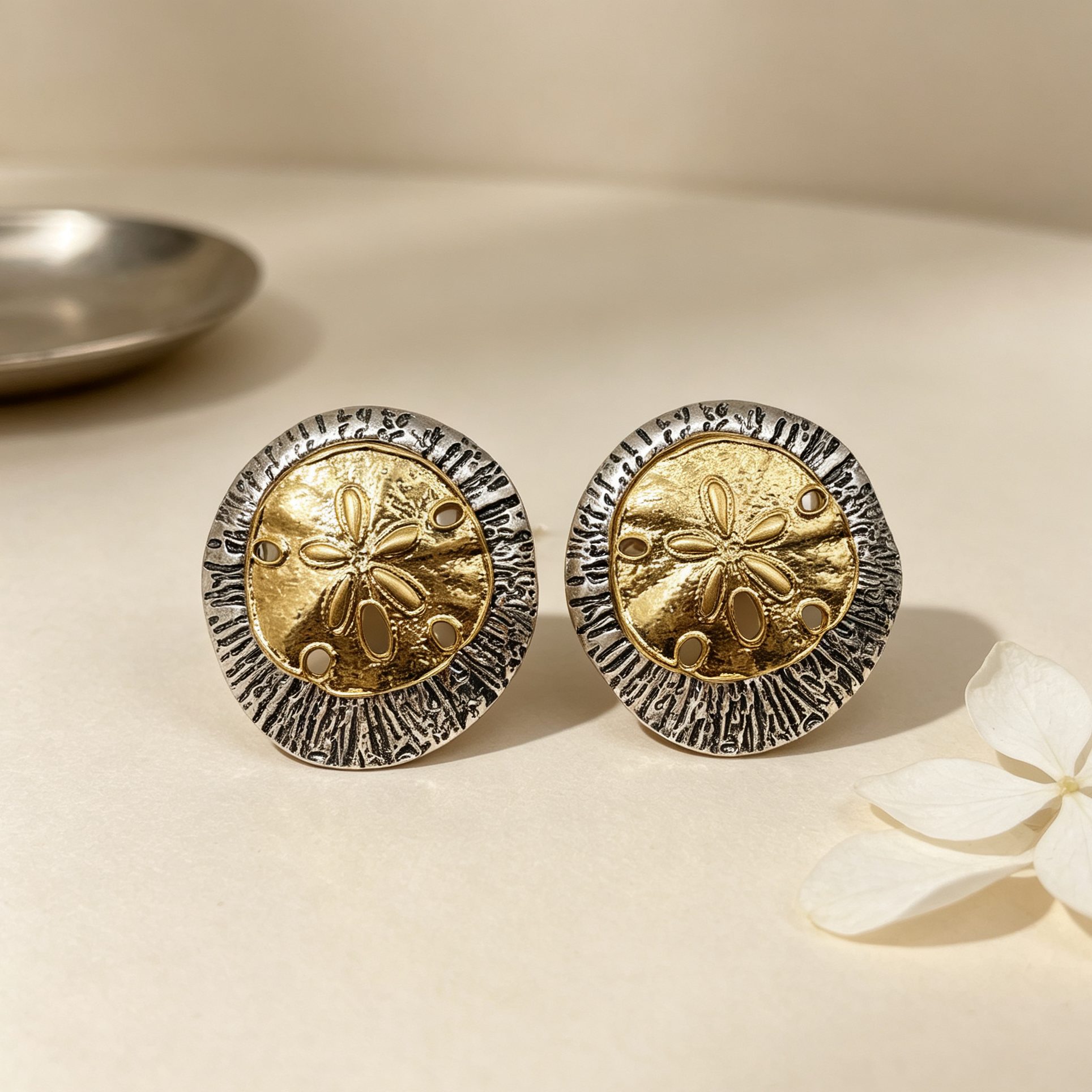 Pendientes Redondos Bimetálicos Diseño Floral Mayorista | JI JOYA