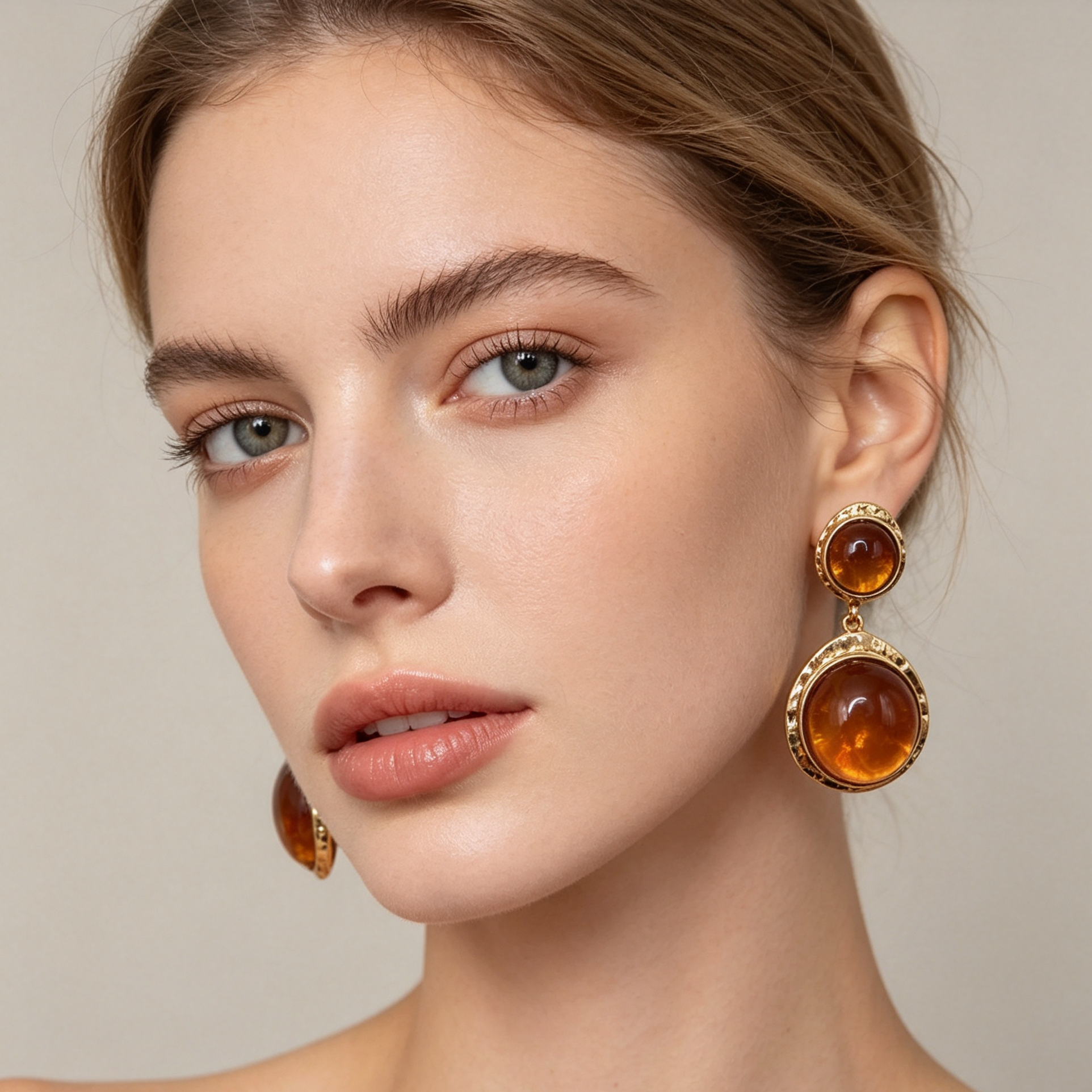 Pendientes colgantes de doble piedra redonda, metal dorado martillado, accesorios de joyería mayorista|JI JOYA