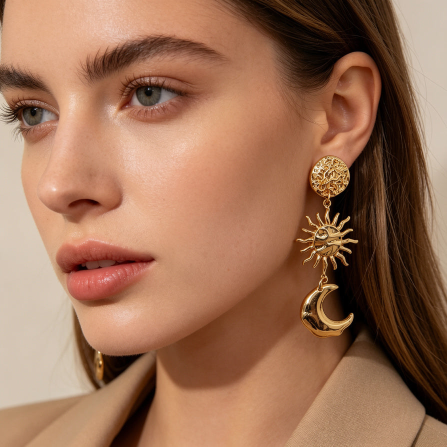 Pendientes Texturizados de Sol y Luna | Proveedor de Accesorios de Moda al Por Mayor|JI JOYA