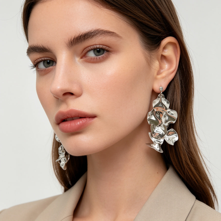 Pendientes de pétalos de metal dorado/plateado al por mayor | Diseño minimalista de lujo para mujer|JI JOYA