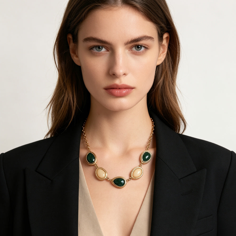 JI JOYA VENTA AL POR MAYOR|Collar Gargantilla de Piedra Colorida con Cadena Dorada | Bisutería de Moda al Por Mayor