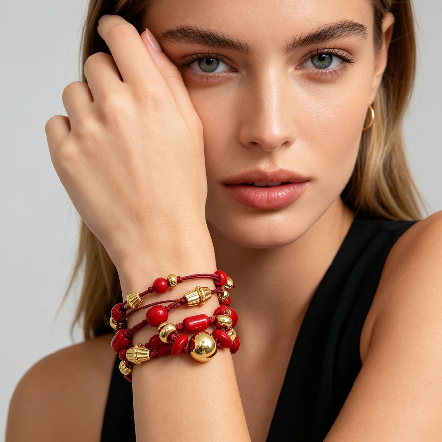 Pulsera ajustable de moda con cuentas de resina y detalles metálicos - 3 colores disponibles|JI JOYA