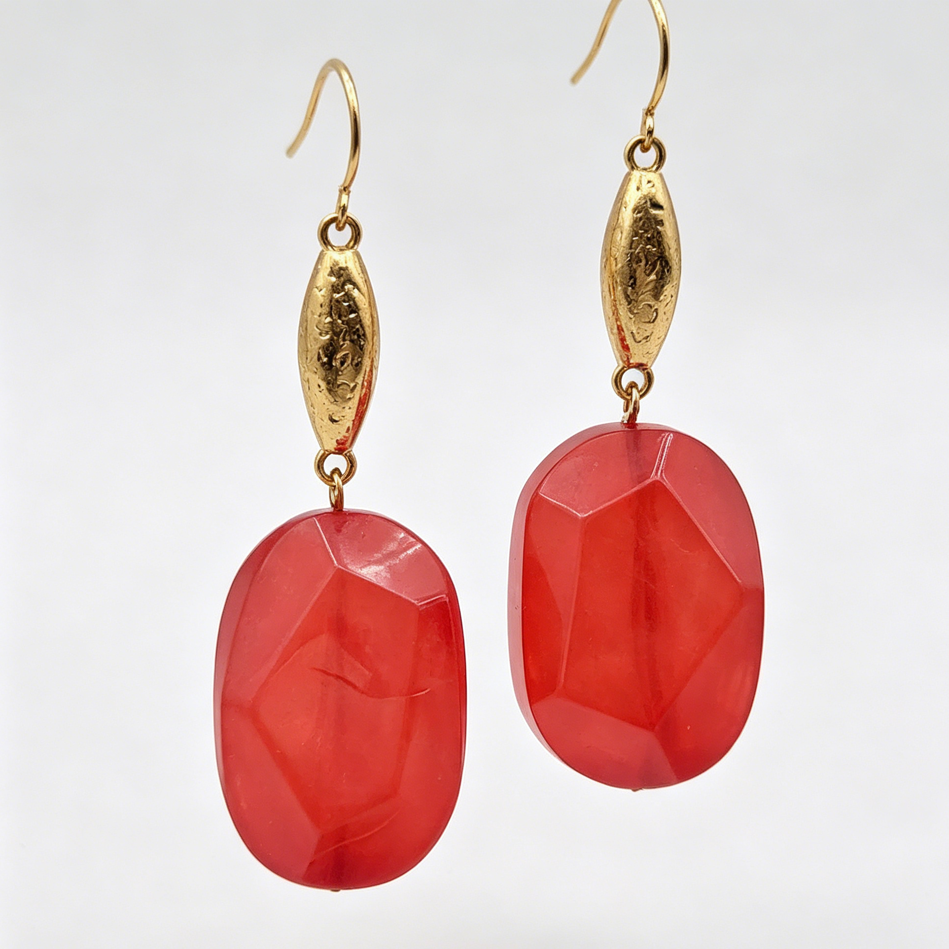 Pendientes Colgantes de Piedra de Resina Multicolor con Detalles Dorados - Joyería al Por Mayor|JI JOYA