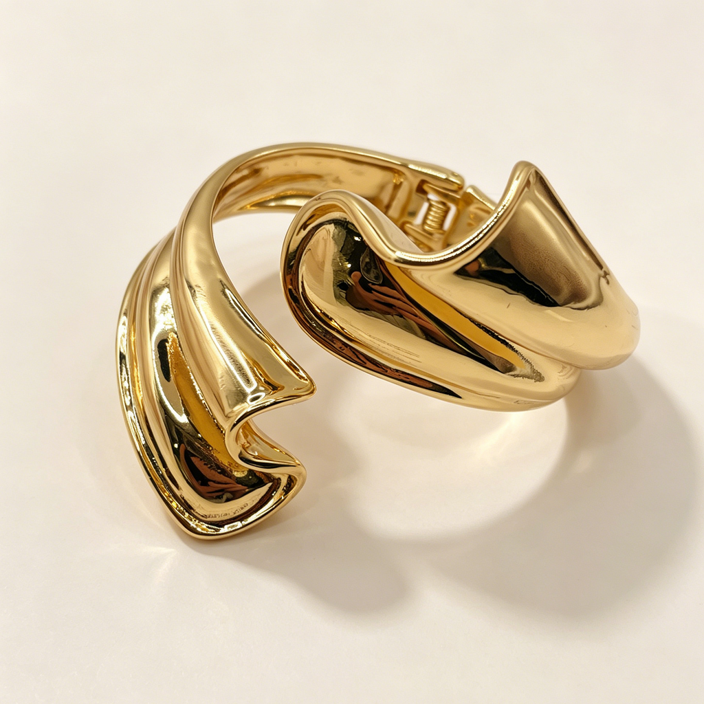 Brazalete Abierto Dorado Texturizado Diseño Ondulado Minimalista Mayorista Joyería Mujer|JI JOYA
