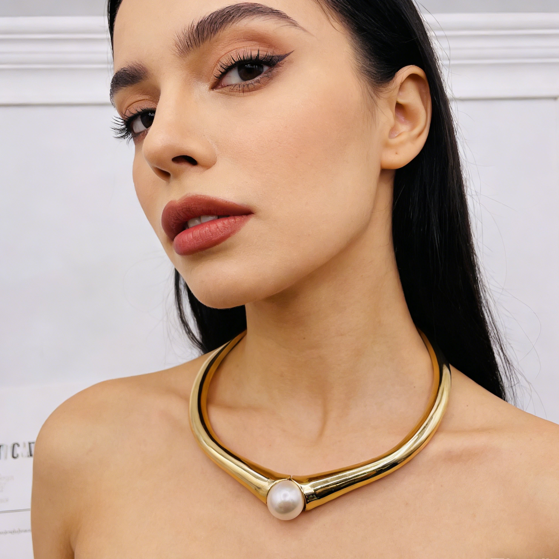 Collar de perlas tubulares | Gargantilla minimalista con estilo para mujer | Ji Jewellery