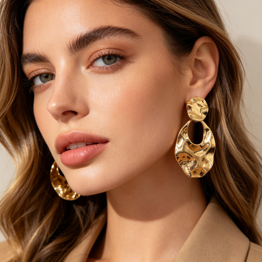 Aretes Colgantes de Textura Martillada en Oro y Plata - Joyería de Moda al Por Mayor|JI JOYA