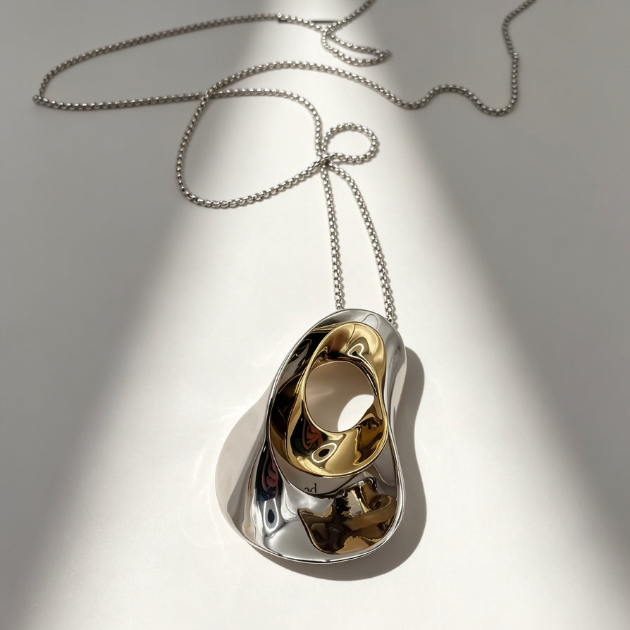 Collar Largo de Cadena Delgada con Colgante Bicolor Oro y Plata, Joyería de Tendencia para Revendedores|JI JOYA