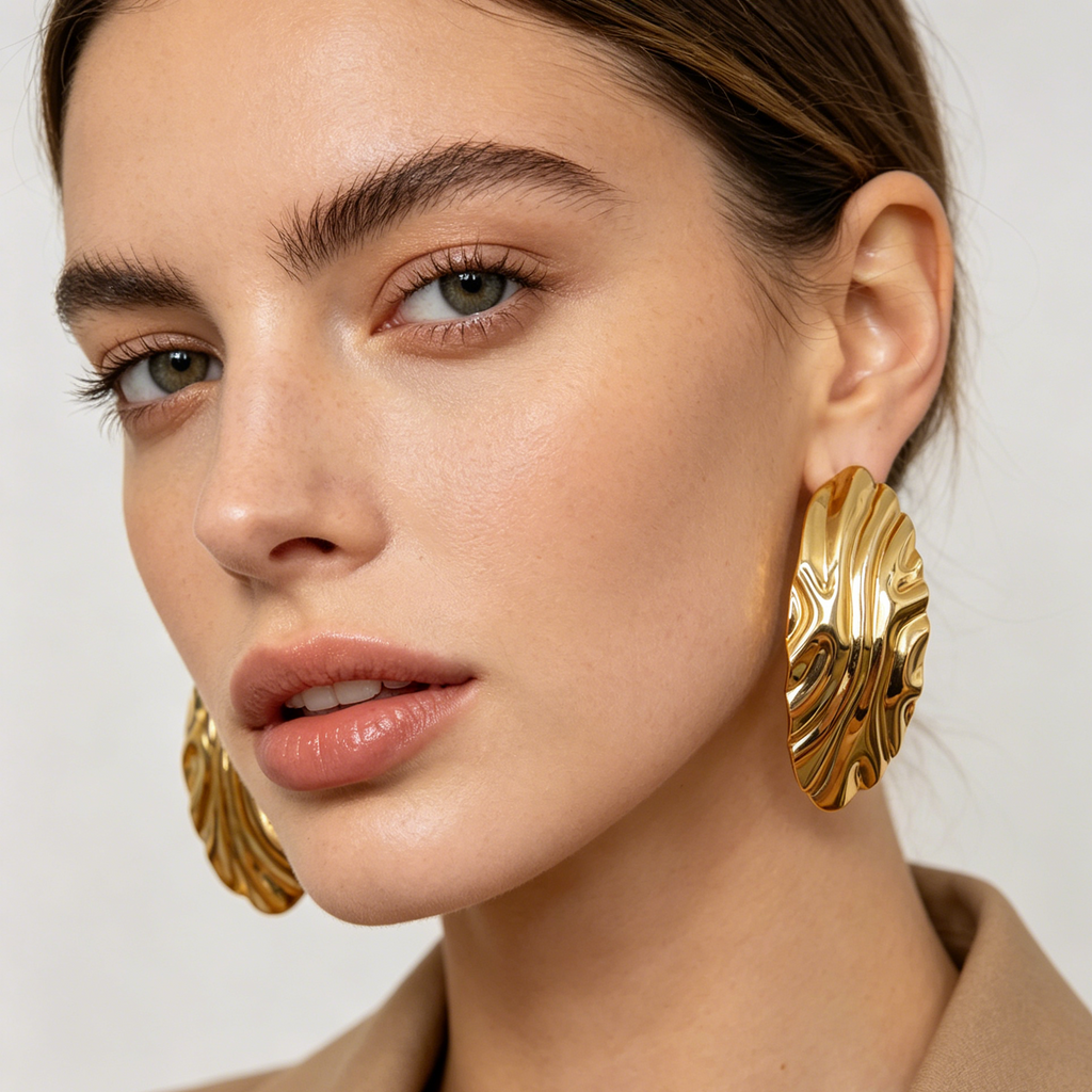 Aretes Grandes de Metal con Textura Ondulada, Dorado y Plata | Joyería Moda al Mayoreo para Mujer|JI JOYA