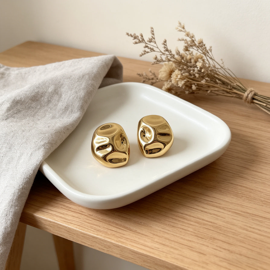 Set de Joyería de Oro con Textura Ondulada - Collar Choker y Pendientes para Eventos y Uso Diario|JI JOYA