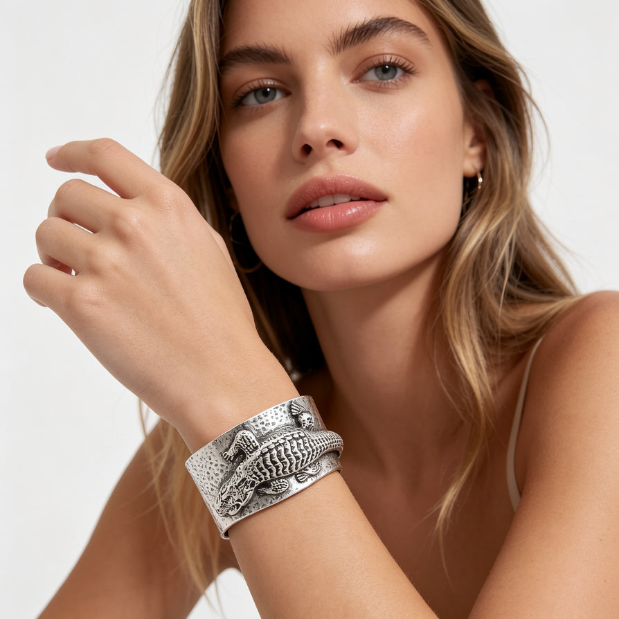 Brazalete Ancho de Cocodrilo con Textura | Joyería de Moda para Mayoristas| JI JOYA