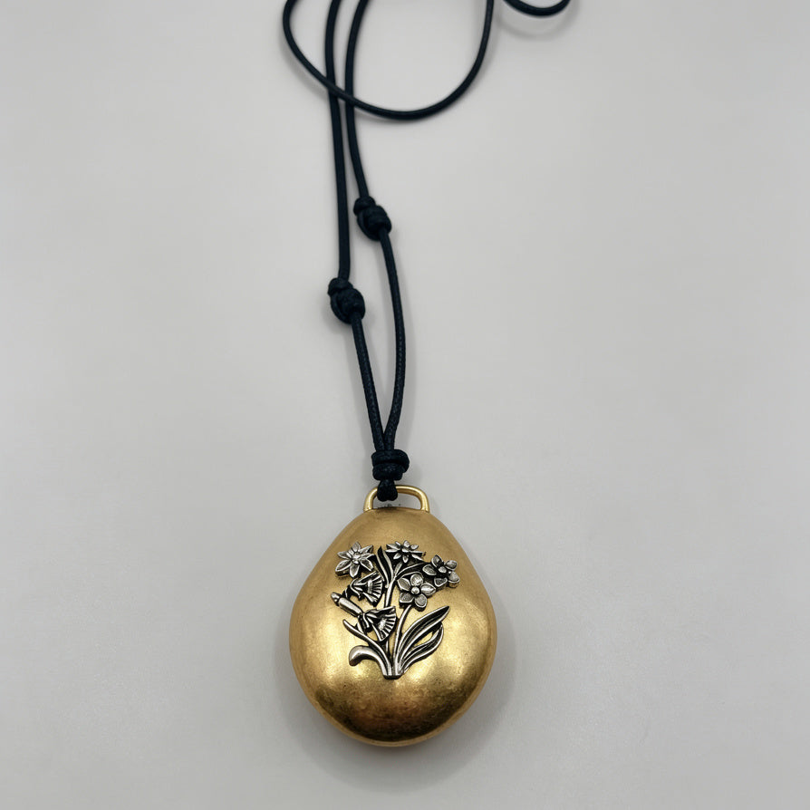 Collar de Moda Minimalista con Colgante Floral de Bronce | Joyería Mayorista 2026|JI JOYA