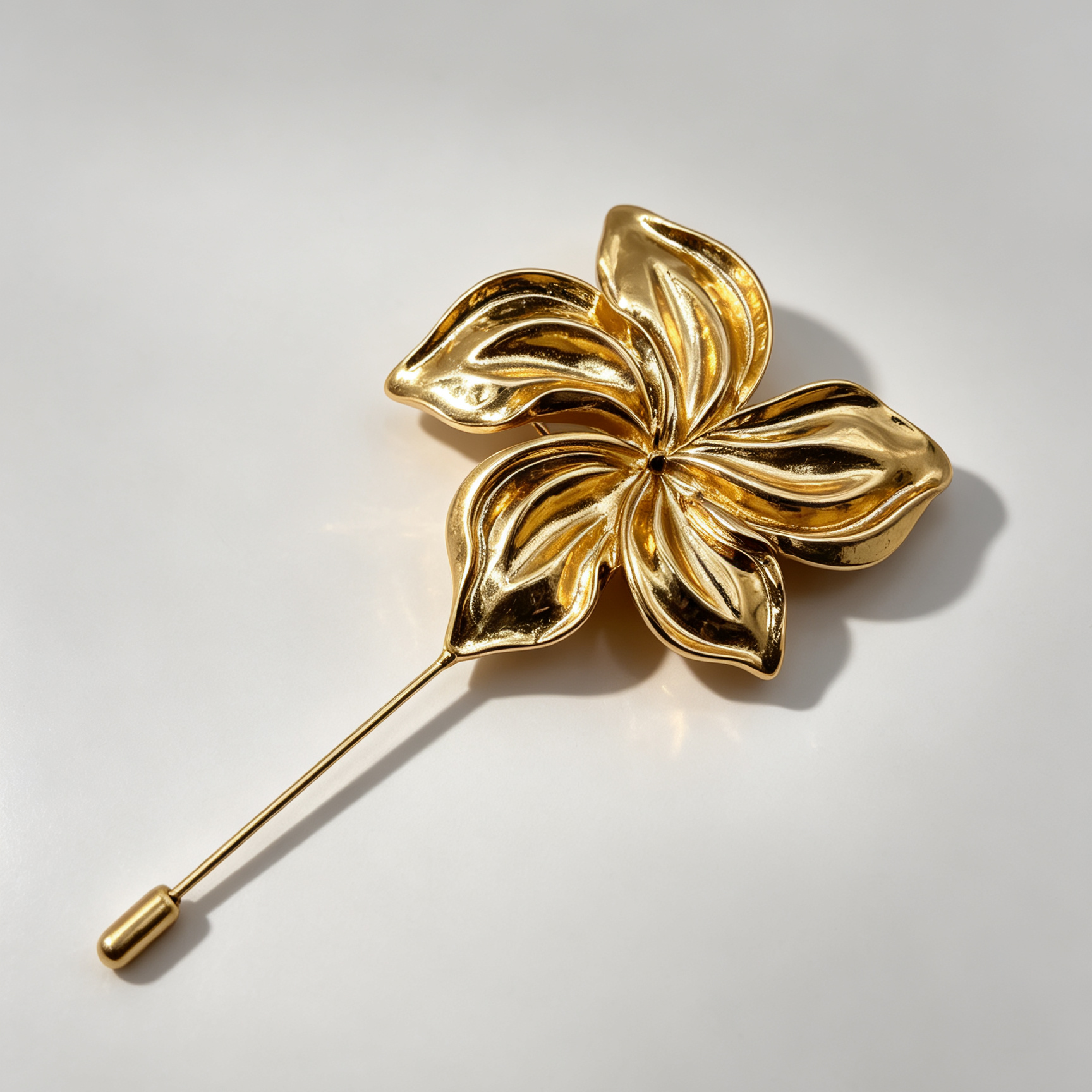 Broche floral dorado de metal, pin de solapa minimalista, accesorio de moda al por mayor|JI JOYA