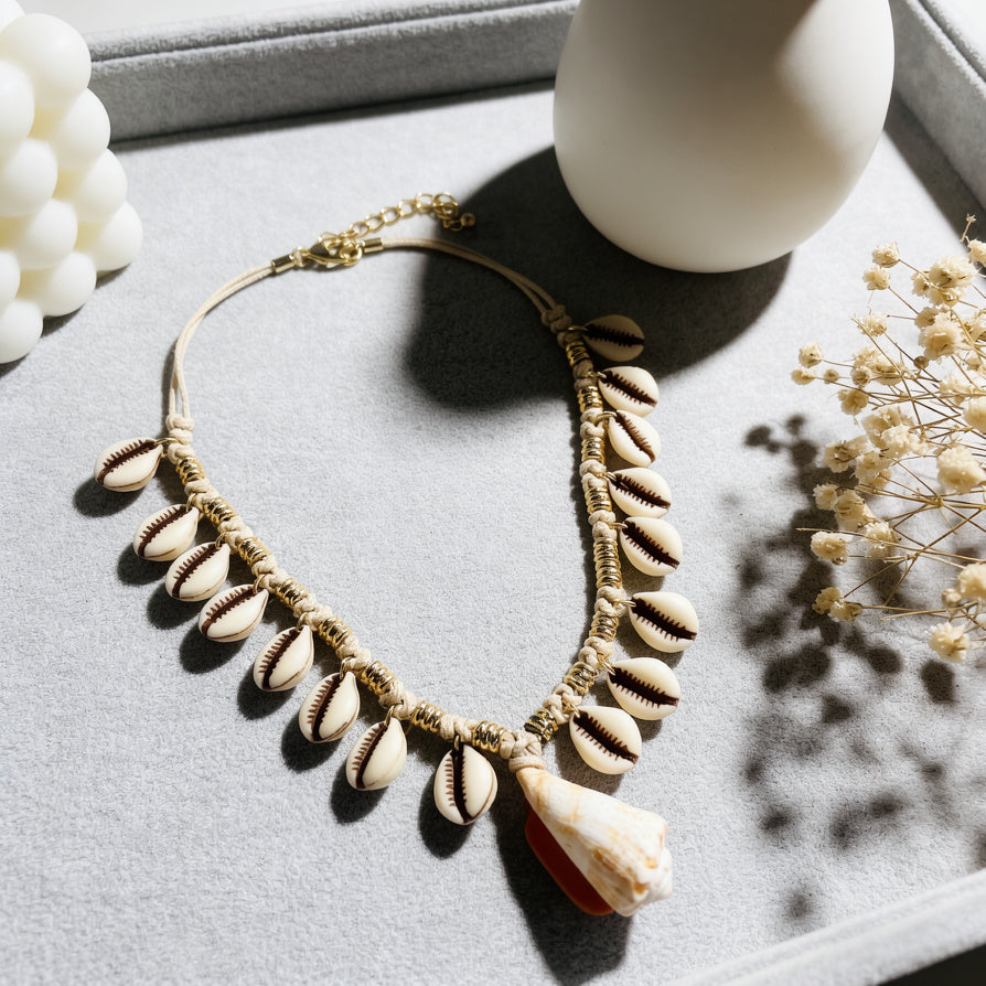 Collar de Conchas de Cowrie con Colgante de Caracola - Estilo Boho Playa|JI JOYA
