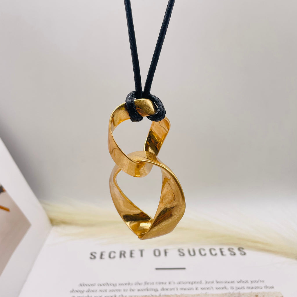 Collar de Cuero con Colgante de Mobius de Zinc allory Dorado - Joyería de Moda Europea y Americana para Mujeres, Venta al Por Mayor|JI JOYA