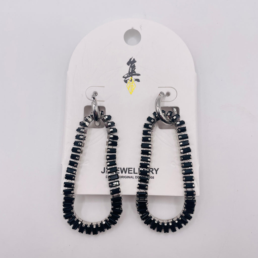 Pendientes Aro Largo Forma Huevo con Piedras Negras/Oro, Pendientes de Cristal Baguette al Por Mayor para Mayoristas y Tiendas de Moda|JI JOYA