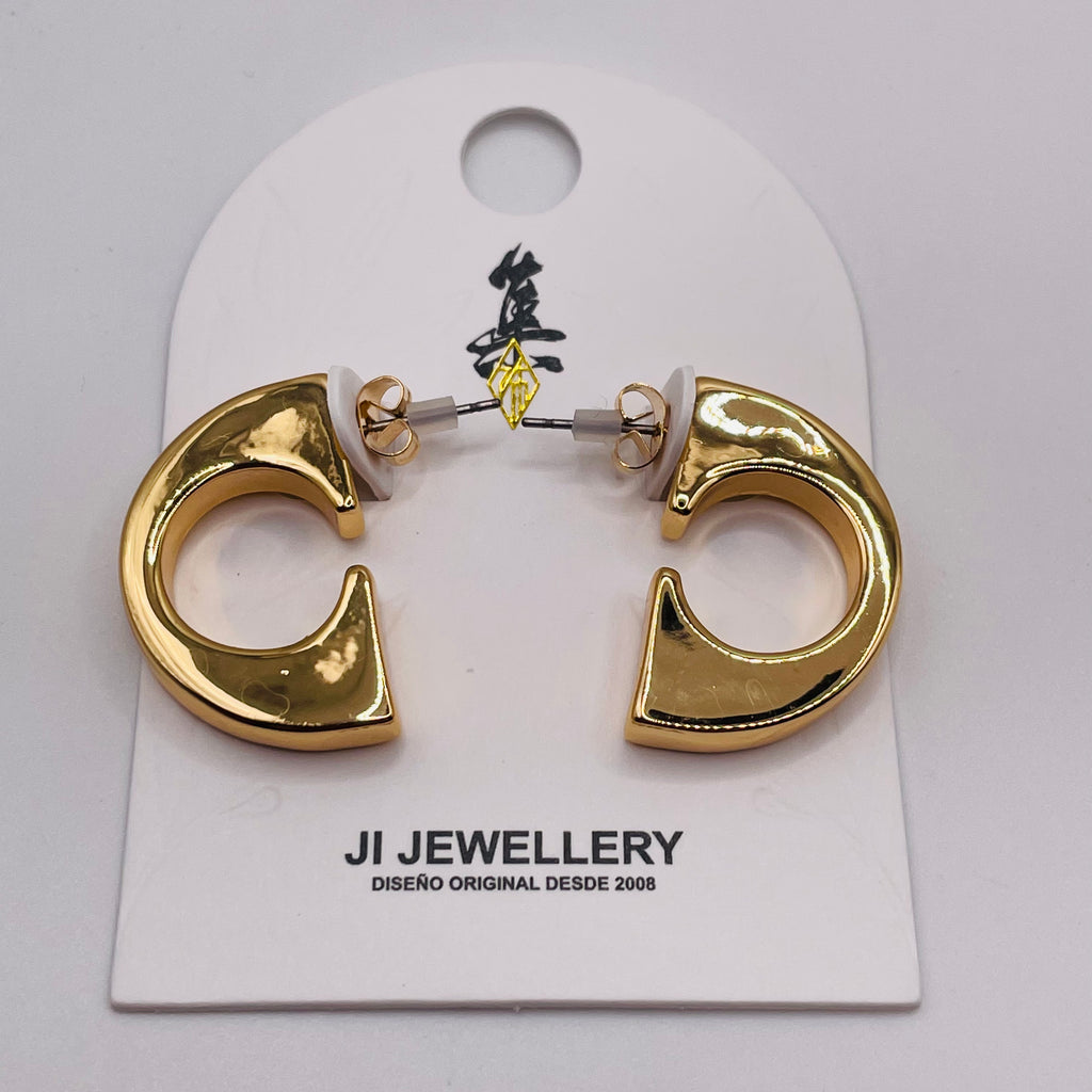 Pendientes Arco Abierto Forma C Metal Brillante, 2 Colores Oro y Plata, Joyería al Por Mayor