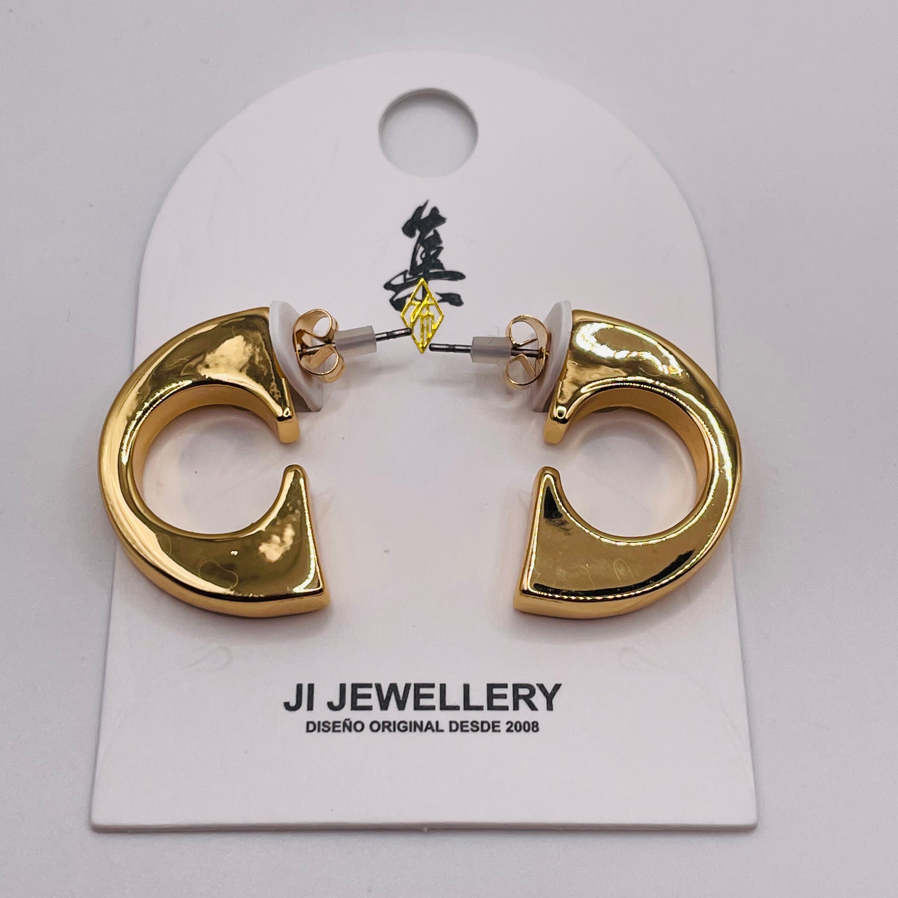 Pendientes Arco Abierto Forma C Metal Brillante, 2 Colores Oro y Plata, Joyería al Por Mayor