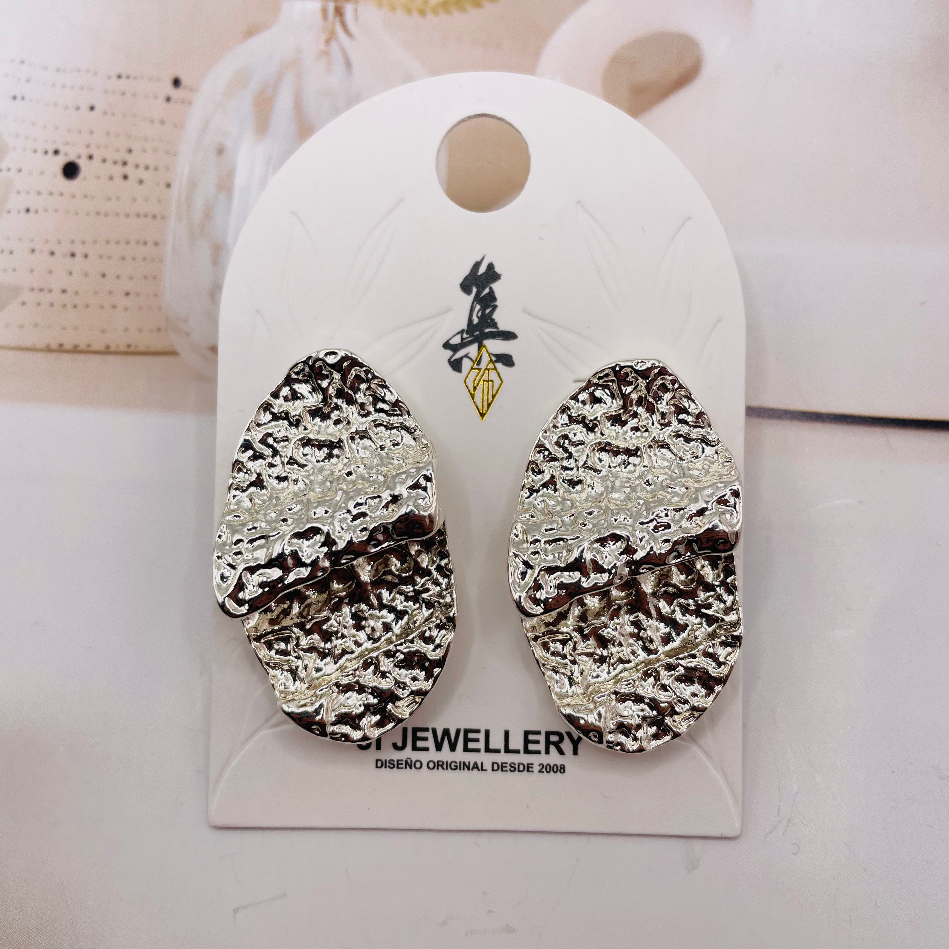 Pendientes Texturizados de Zinc Aleación Dorado | Diseño Martillado de Moda Mayorista|JI JOYA