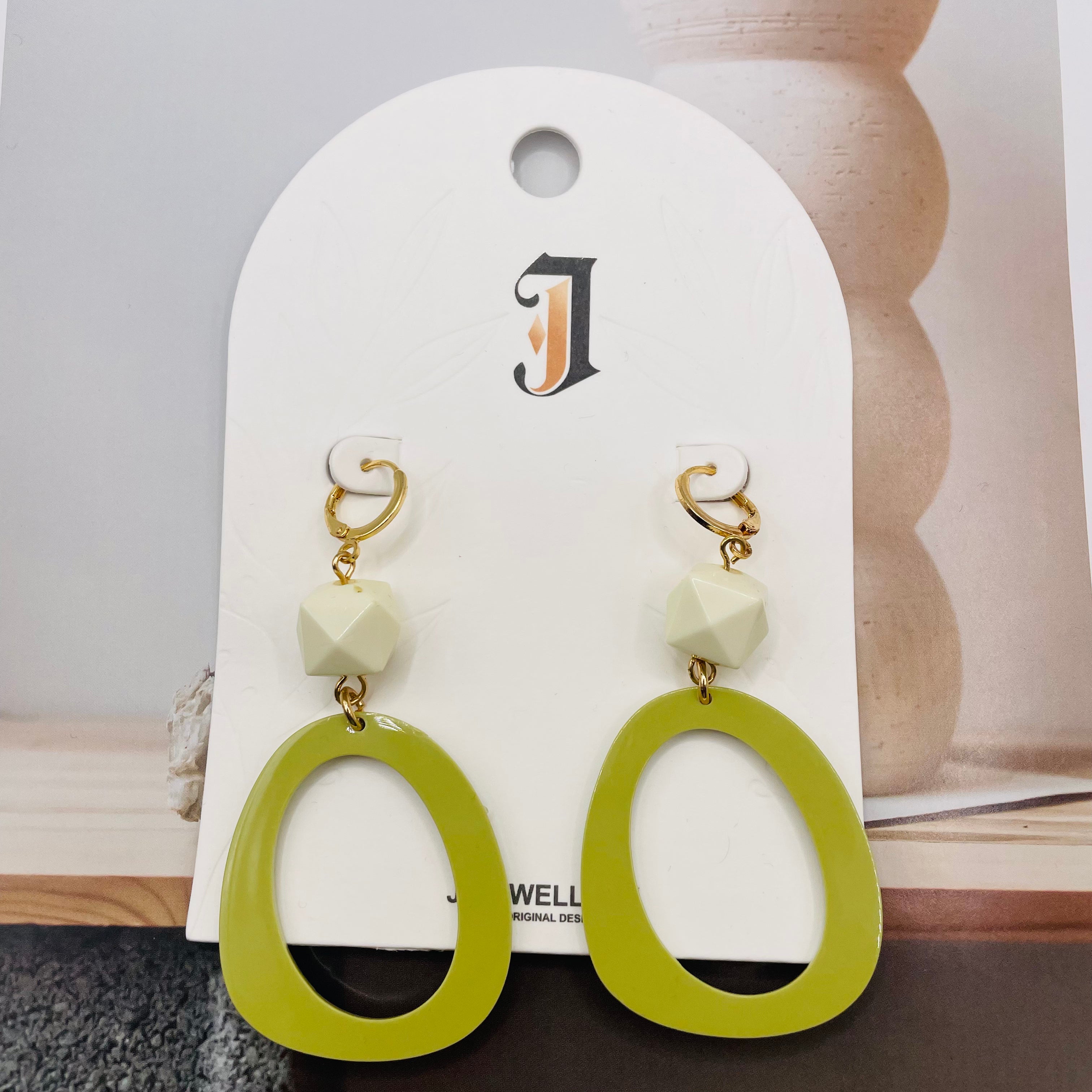 Aretes Colgantes de Resina Multicolor - Diseño Minimalista de Aro Irregular - Mayorista B2B|JI JOYA